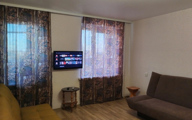 Na Bulvare Pobedy 7A Flat