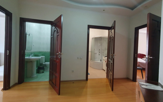 421 Yevrotreshka V Samom Tsentre Na 6 Gostey Apartment