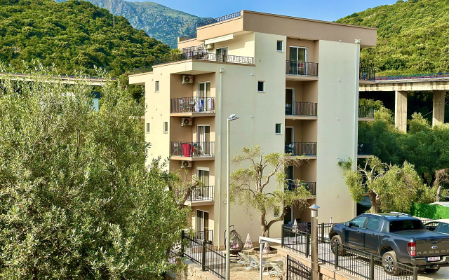 Akhdar Apart-Hotel