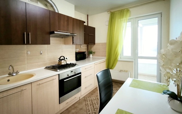 Rybnaya Derevnya Vid Na Reku Mezhdu Dvukh Mostov Apartments