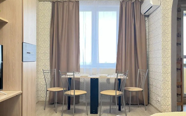 Апартаменты Уютные 3-комнатные на Июльских Днях 1к1