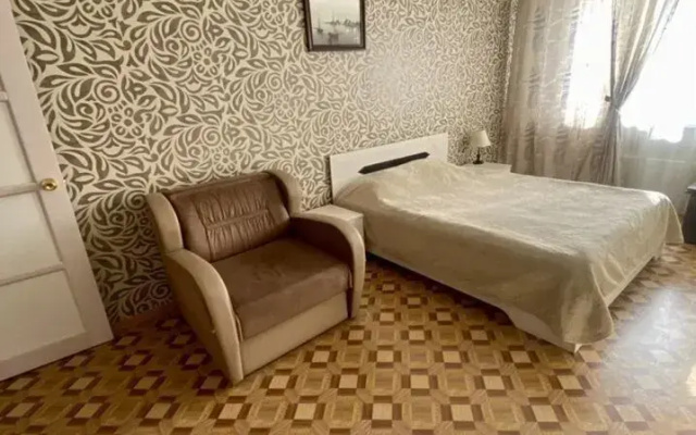 Kvartira na ulice 9 Maa 83 (16 etaz)