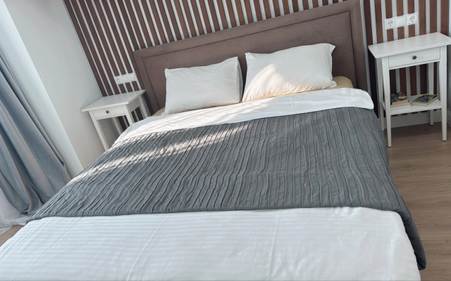 Apartament favorit MorskayaSimfonya-2 s panoramoj na more, bassejnom na territorii ZhK Apartment