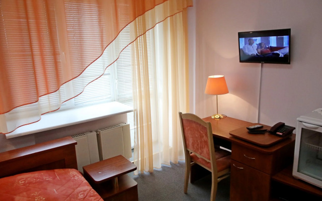 Turist Hotel
