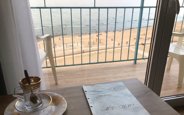 Apartment Priboy 05 by the sea for relaxation and wellness
