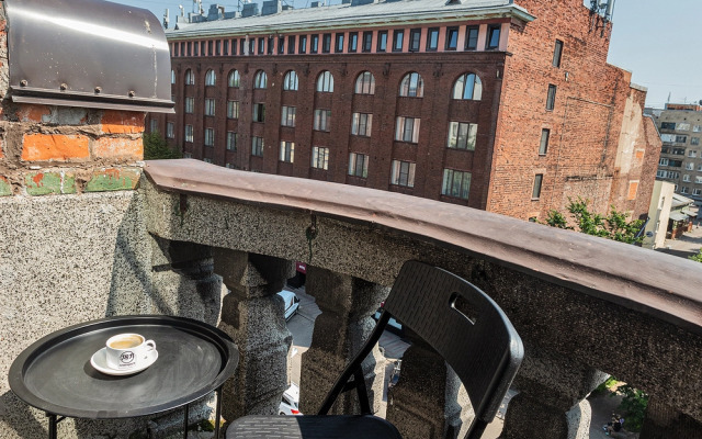 JN Apartments Dizajnerskaya vidovaya studiya s balkonom Flat