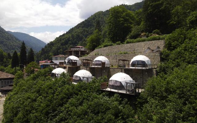 Kaledome orman evleri Glamping
