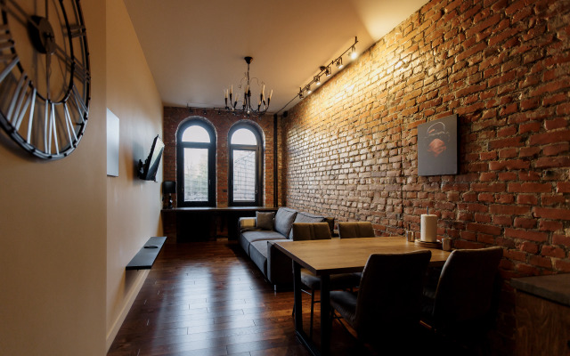 V Samom Tsentre Goroda Flat