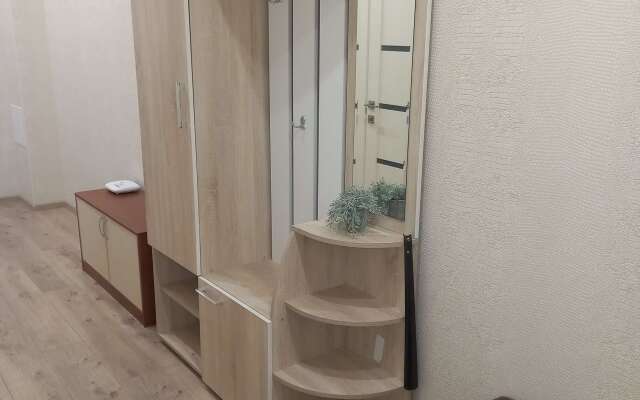Na Flotskoy Ulitse 32/1 Flat
