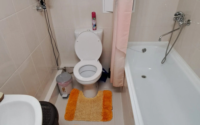 Uyutnaya I Svetlaya Dlya Vashego Otdykha Flat