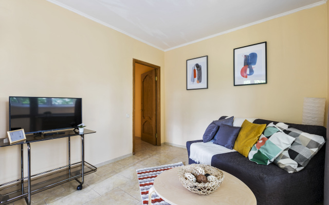 2-room Apartment 2 Min Walk From Food Mall DEPO