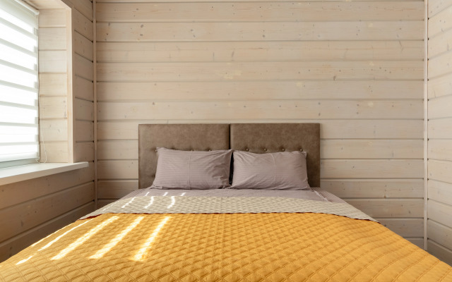 Частный дом Коттедж у озера на Речной