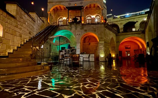 Nox Cave Hotel
