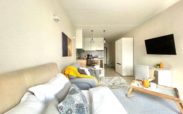 Апартаменты Студия День Ночь с Видом На Горы