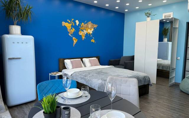 Квартира с Панорамными Окнами и Выходом на Крышу