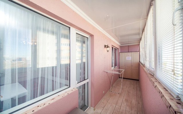 Квартира от компании Хоум Отель на Мичурина 152