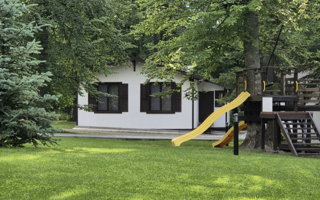 Dacha Apartments