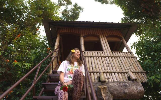 Moon Hill Resort Munnar ( Nature Retreat )