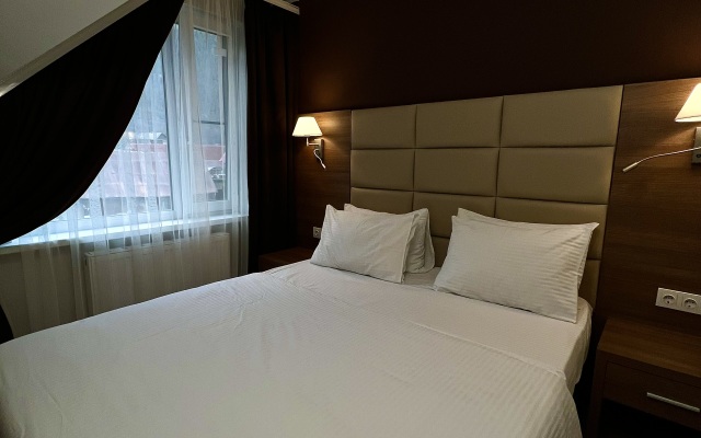 Crystal Guest House