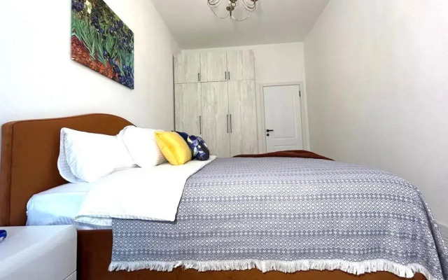 Dvukhkomnatnye Van Gog Ryadom S Arbatom Apartments