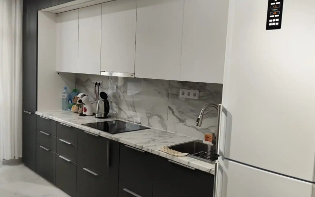 S vidom na rechku Flat