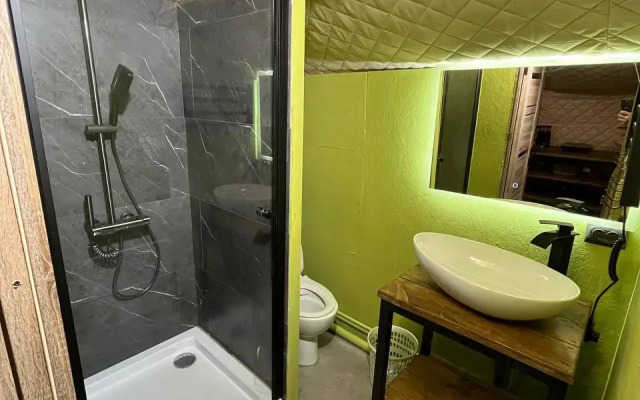 Naedine v Ecoparke Glamping