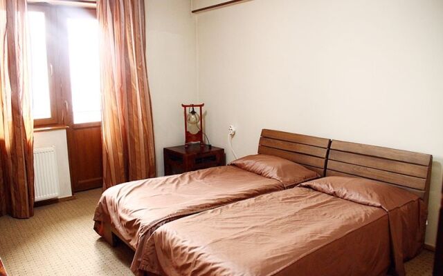 Villaparki Hotel