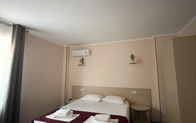 Amaliya Guest House