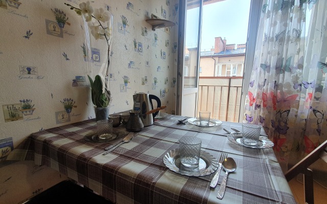 Квартира двухкомнатная 76м2 на Куйбышева 40