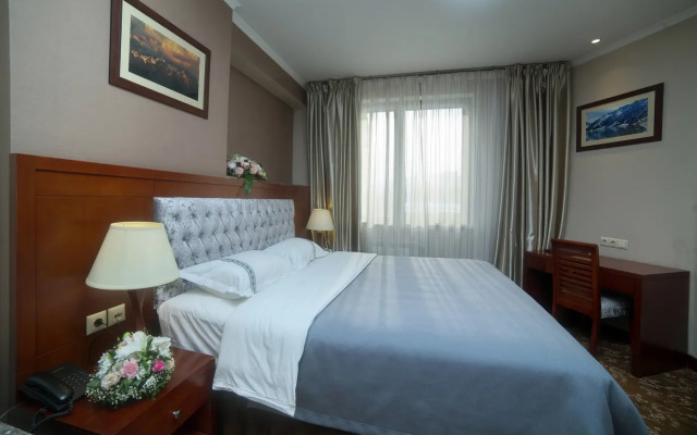Grand Voyage Hotel