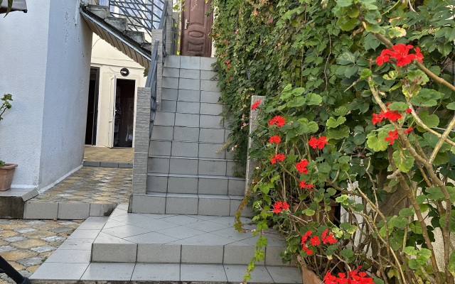 Assir Guest House