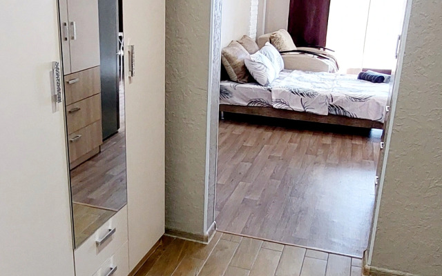 Квартира бульвар Давлеткильдеева дом 18 у Марата