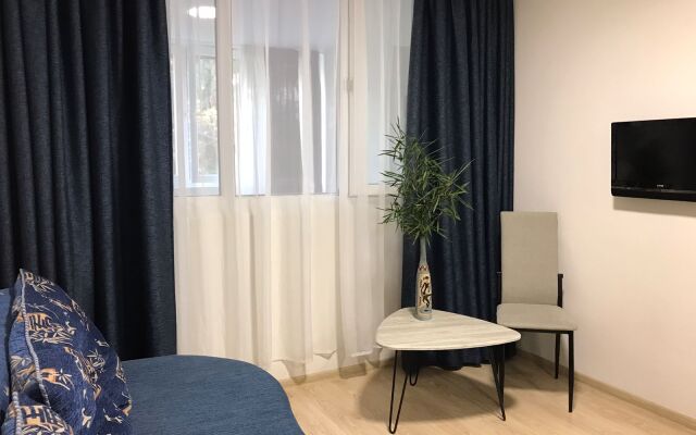 Pereulok Gorykogo 13 Flat