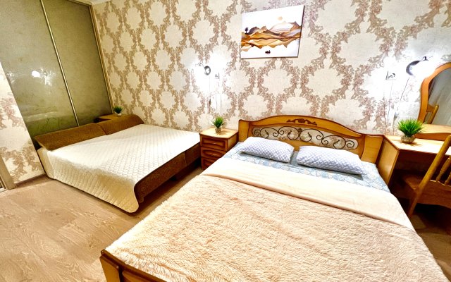 Na 5 Etazhe V Tsentre Goroda Flat
