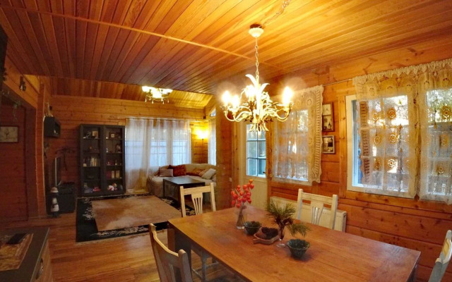 Kottedzh v Vyalkah Private House