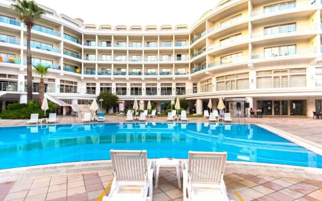 Pineta Park Deluxe Hotel