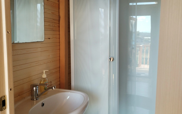 Baykalskie Istorii Guest House