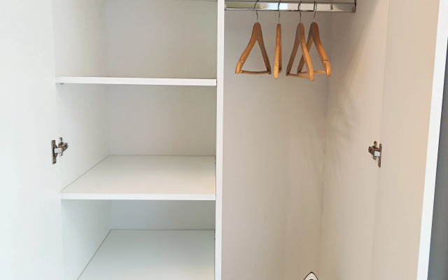 Апартаменты с балконом и камином