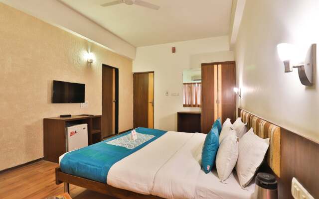 Hotel President Inn by Sky Stays