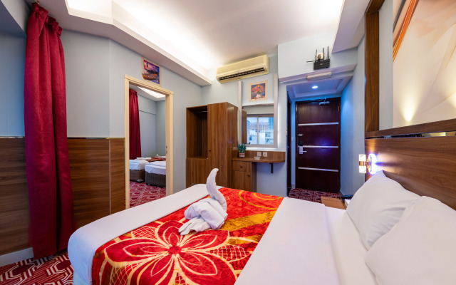 Tanha Hotel