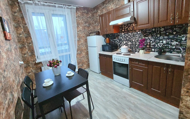 V Tsentre Na Aksakova 81 Flat