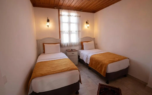 Отель White Garden