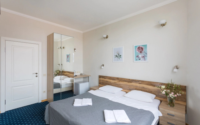 Aleksandr Hotel