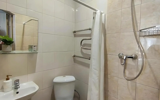 Komfort na Urozhaynaya 27v Apartments