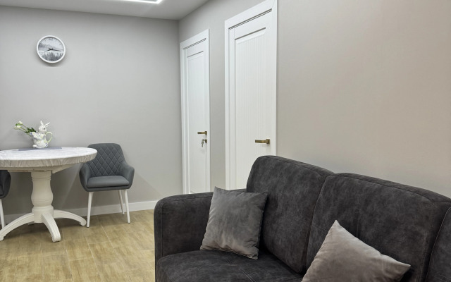 Uyutnaya Dvukhkomnatnaya Kvartira U Morya Flat