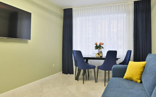 Baltiyskiy briz: tri komnaty u morya Flat