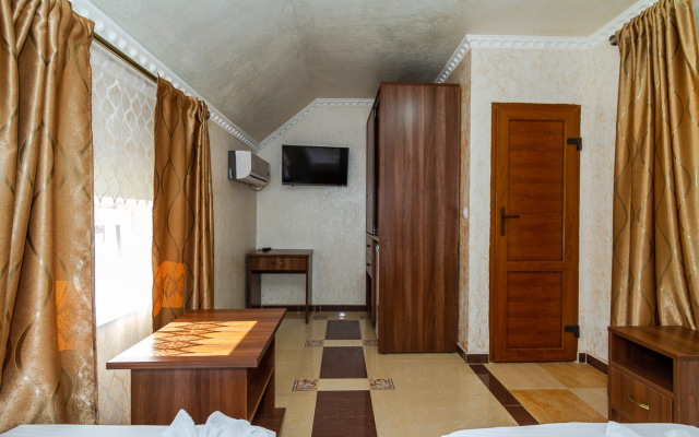 Parus Hotel