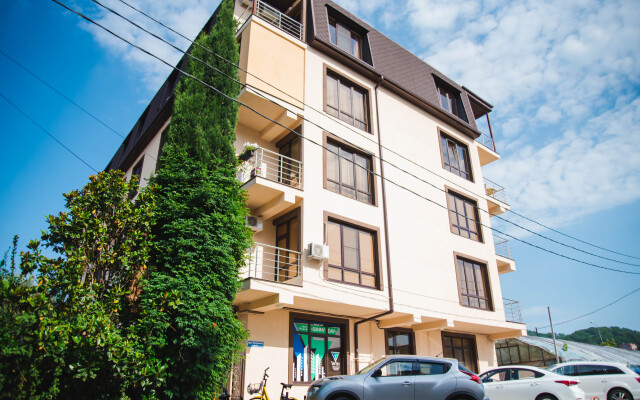 V Olimpiyskom Parke S Otdelnoy Spalney 15 Apartments