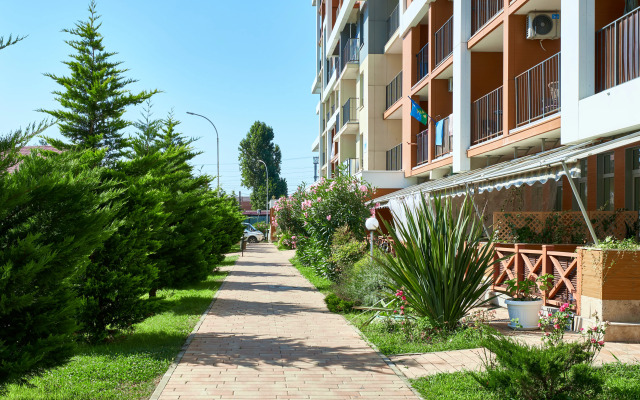 Studiya s Sobstvennoy Terrasoy v Zhk Karavella Portugalii Flat