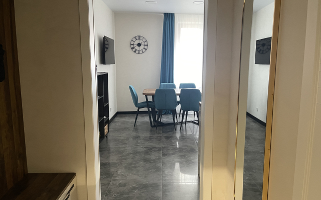 Na Pugachyova 4A Apartments